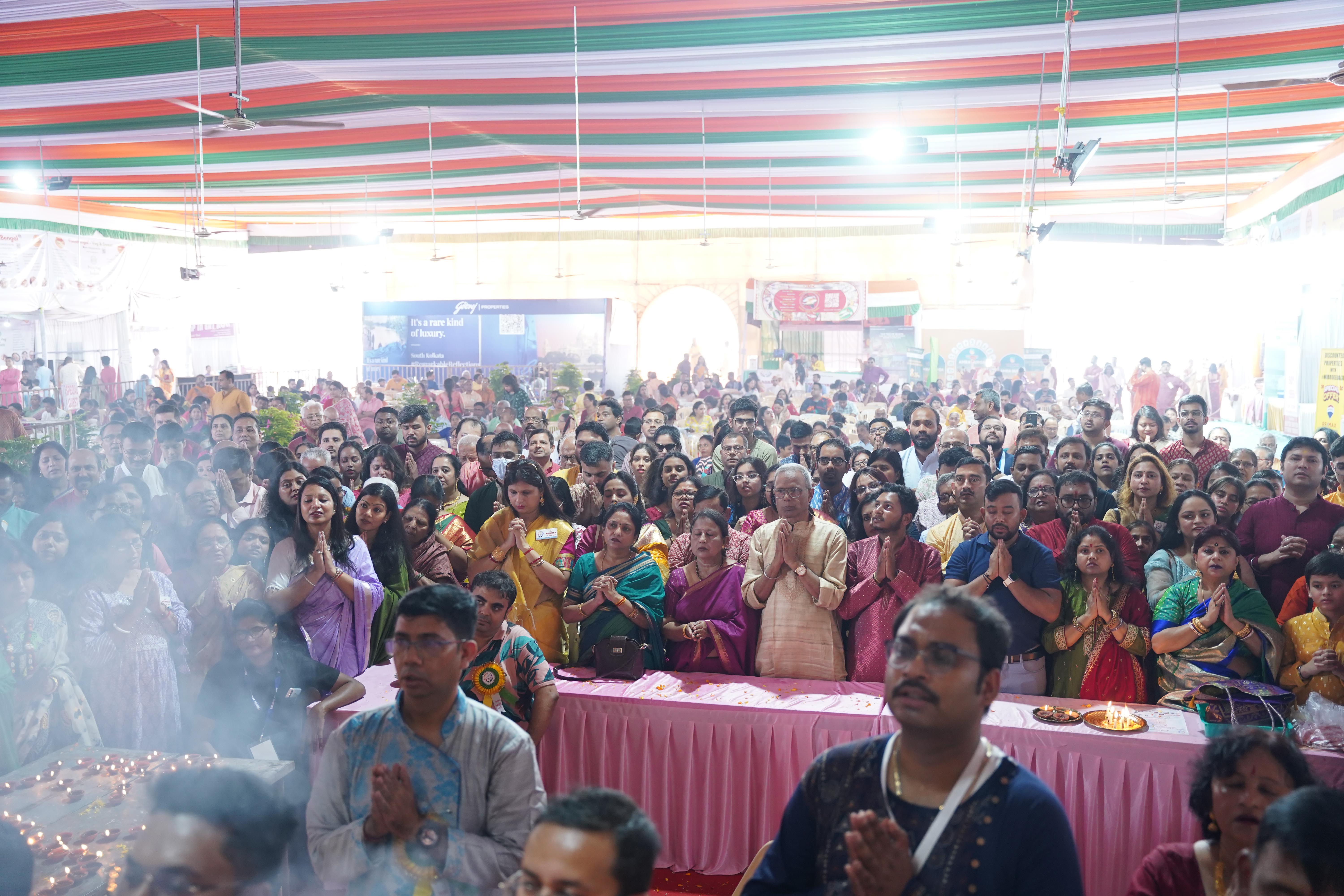 crowd3